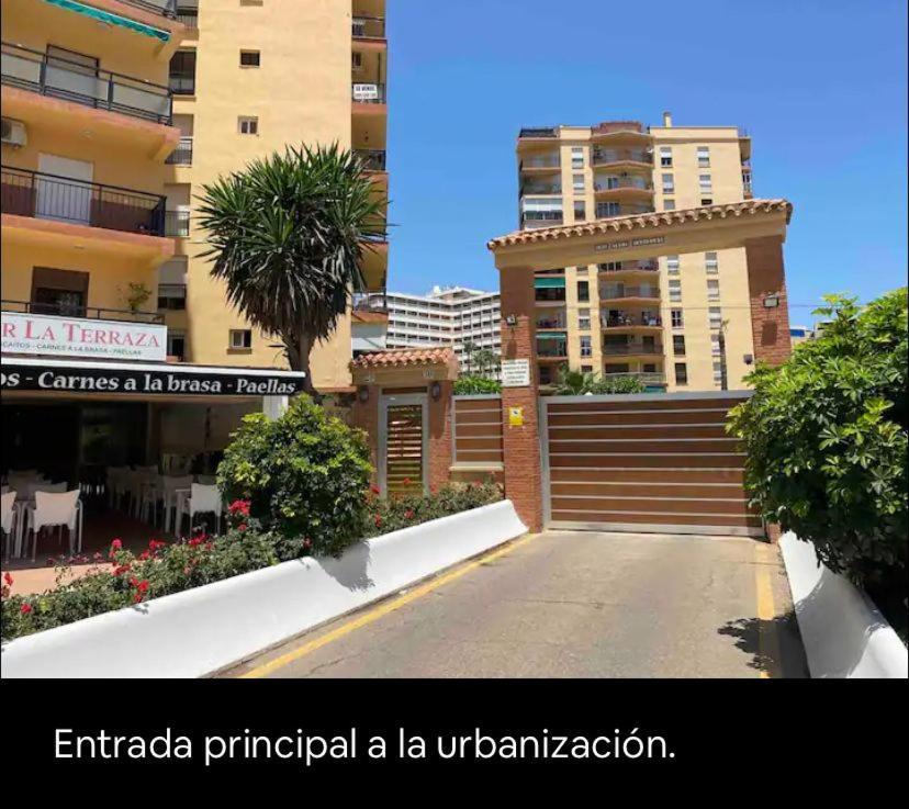 Apartamento Paseo Maritimo De Playamar Torremolinos Exterior photo