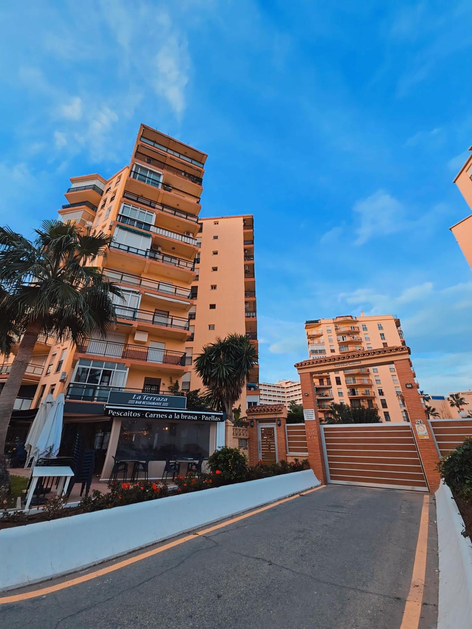 Apartamento Paseo Maritimo De Playamar Torremolinos Exterior photo