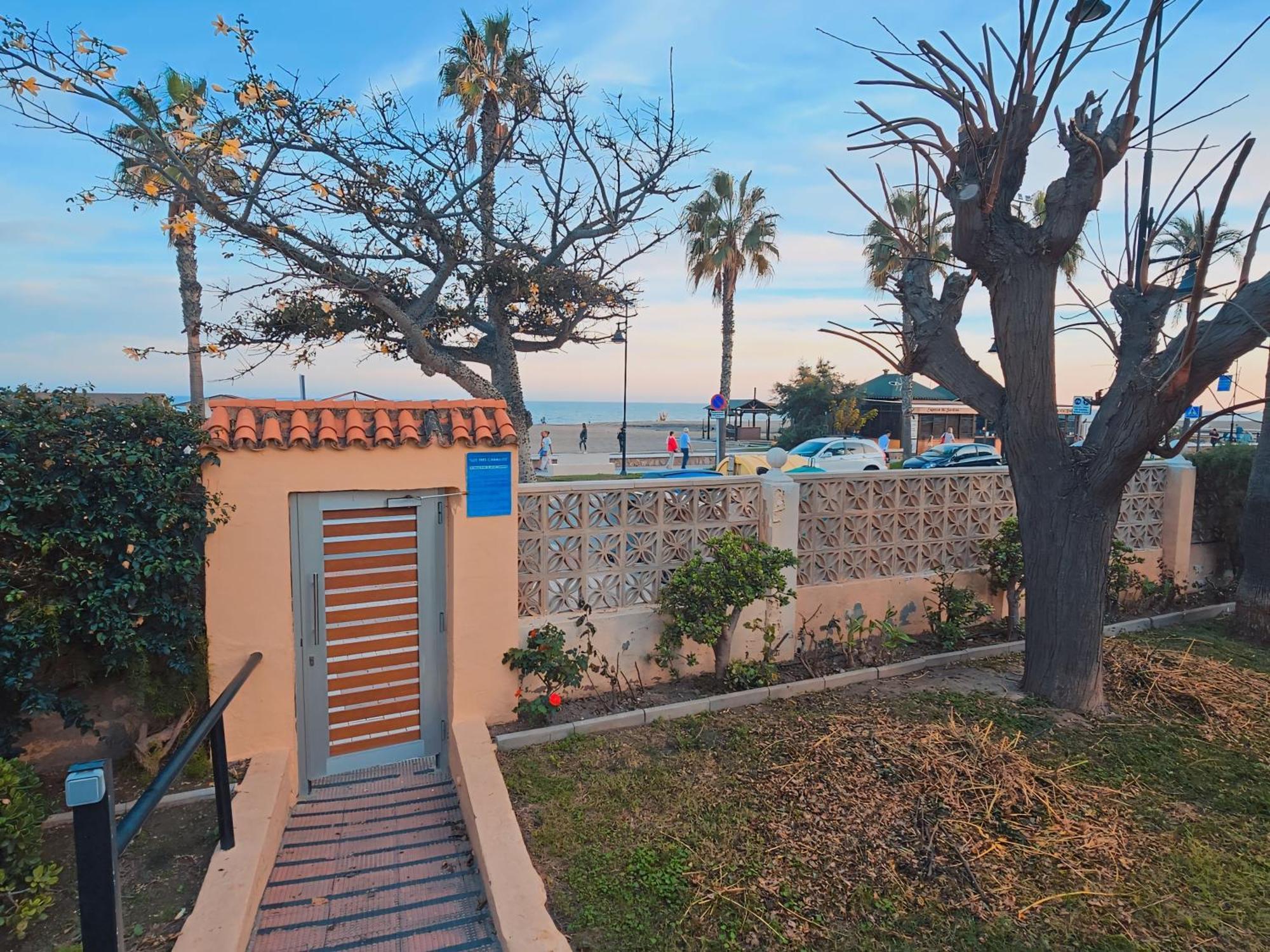 Apartamento Paseo Maritimo De Playamar Torremolinos Exterior photo